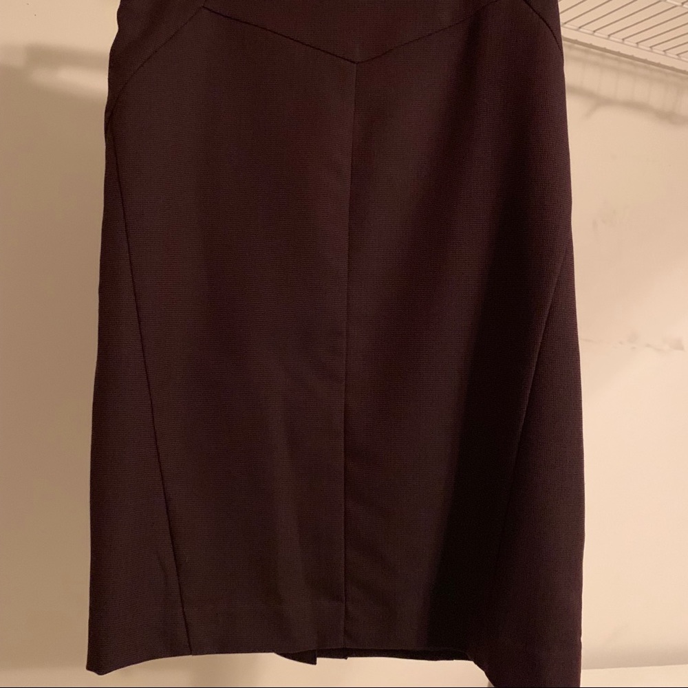 Maroon pencil skirt